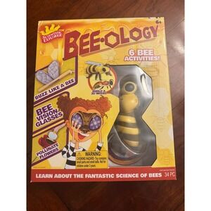 BEE-OLOGY 34 pc SCIENCE KIT BUILD BEE BUZZER,HIVE,POLLINATE, SCIENTIFIC EXPLORER